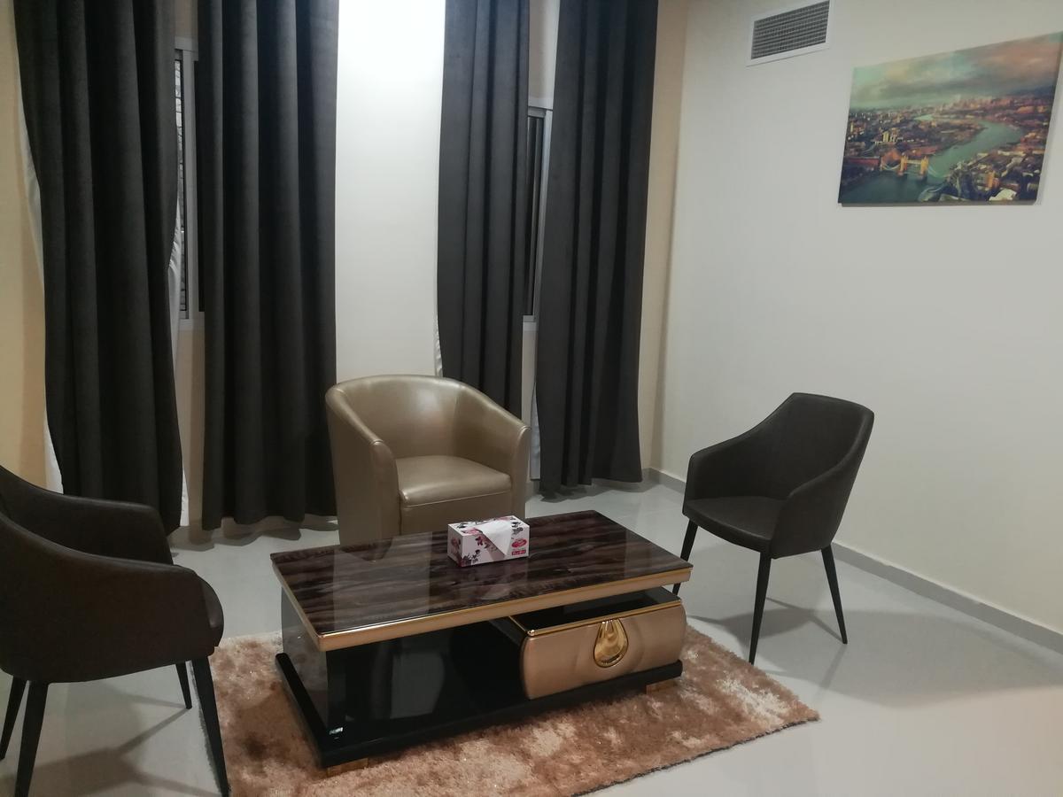 Tanuf Residency Hotel Низва Екстериор снимка